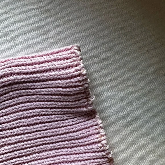 Vintage 90’s Varsity Style Cable K nit V-neck Sweater - Picture 8 of 13